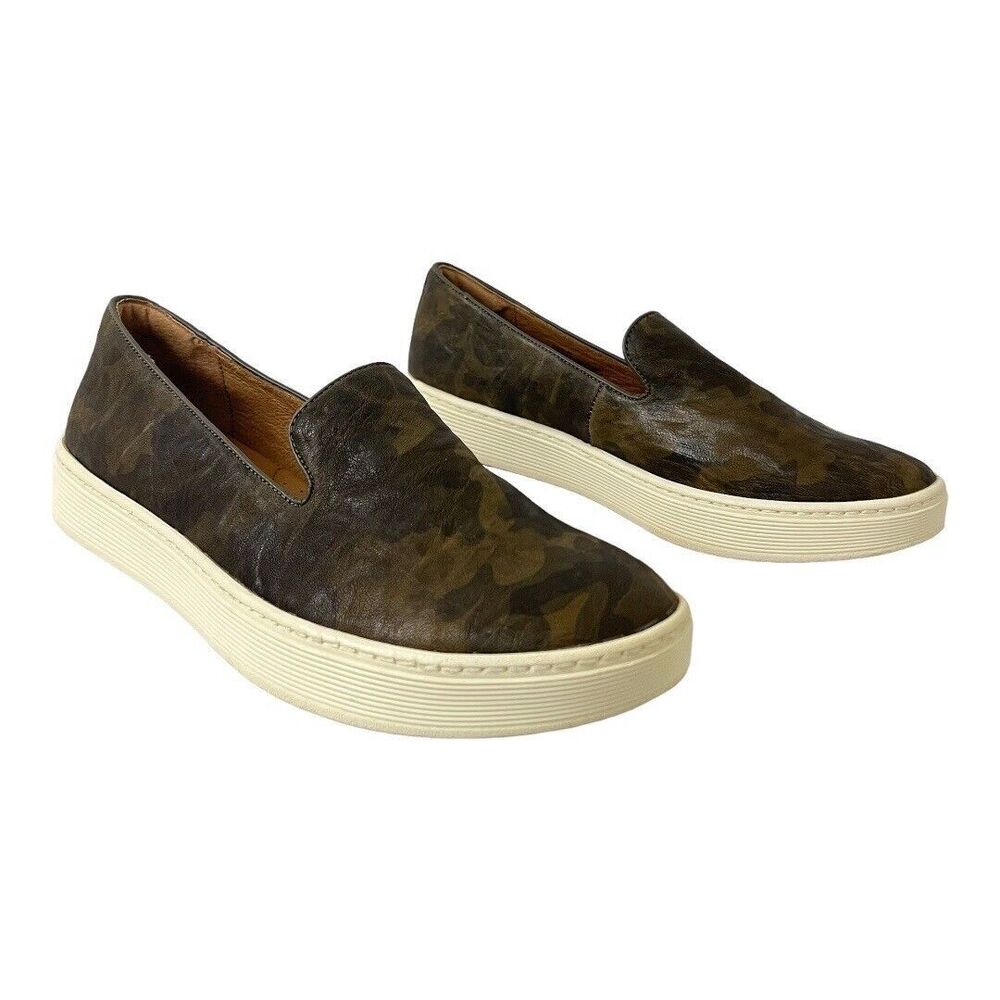 Sofft Womens Size 10 Somers Slip-On Sneaker Olive Camouflage